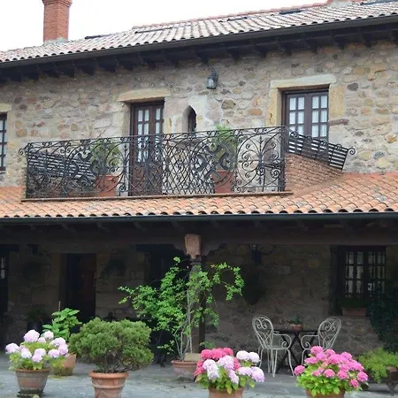 Real La Montanesa カントリーハウス *