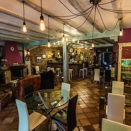 Real La Montanesa Corrales De Buelna