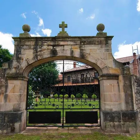 Real La Montanesa カントリーハウス