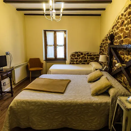 Real La Montanesa Corrales De Buelna