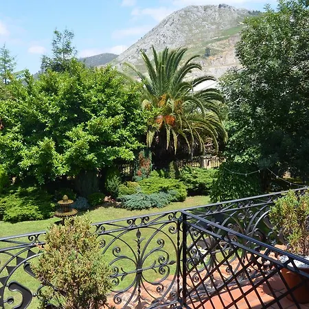 Real La Montanesa カントリーハウス