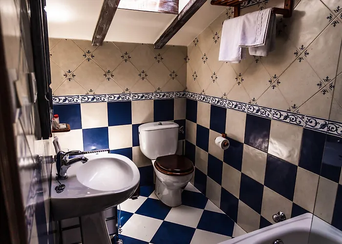 Real La Montanesa * Corrales De Buelna