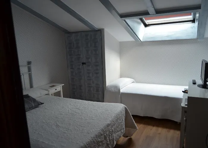 Real La Montanesa Corrales De Buelna